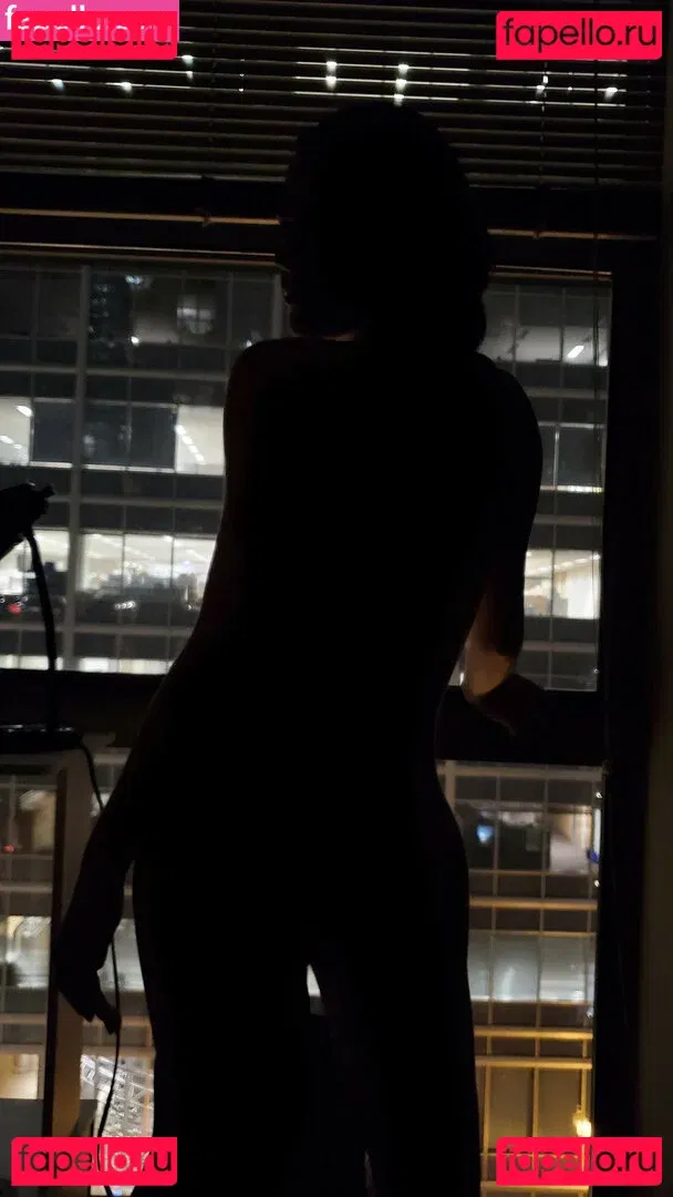 鱼子酱Fish Onlyfans Photo Gallery 