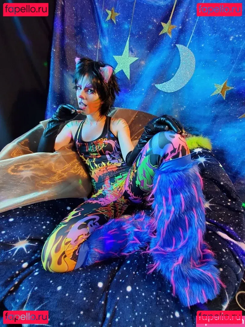 鱼子酱Fish Onlyfans Photo Gallery 