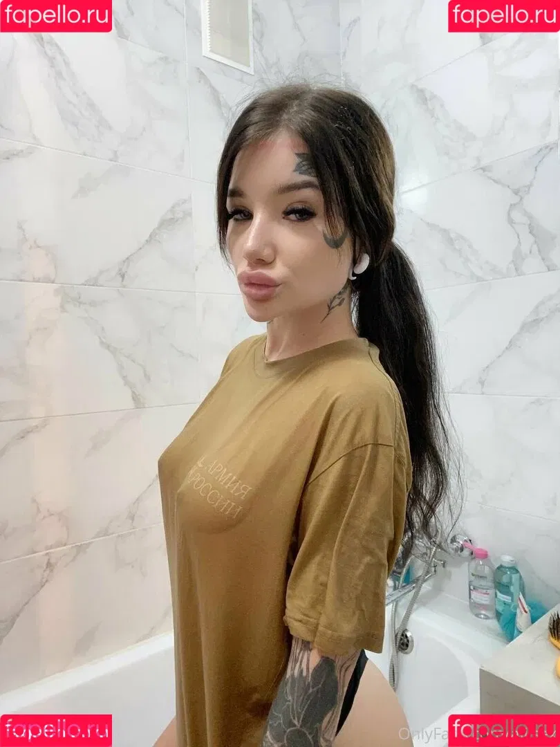 ali.sex Onlyfans Photo Gallery 