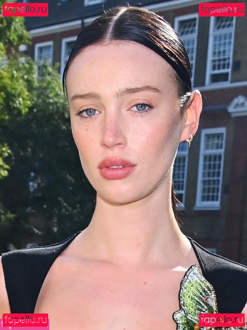 Niamh McCormack Nude Onlyfans Photo 24