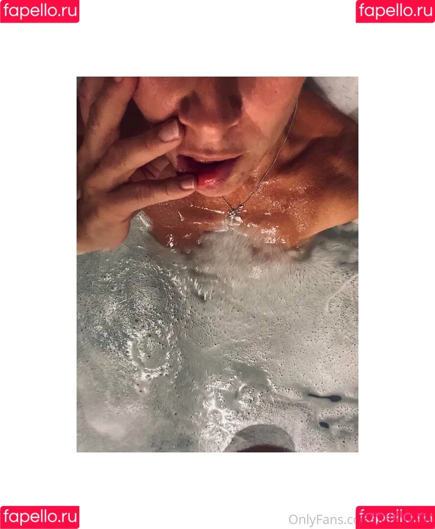 loveislove01 Onlyfans Photo Gallery 