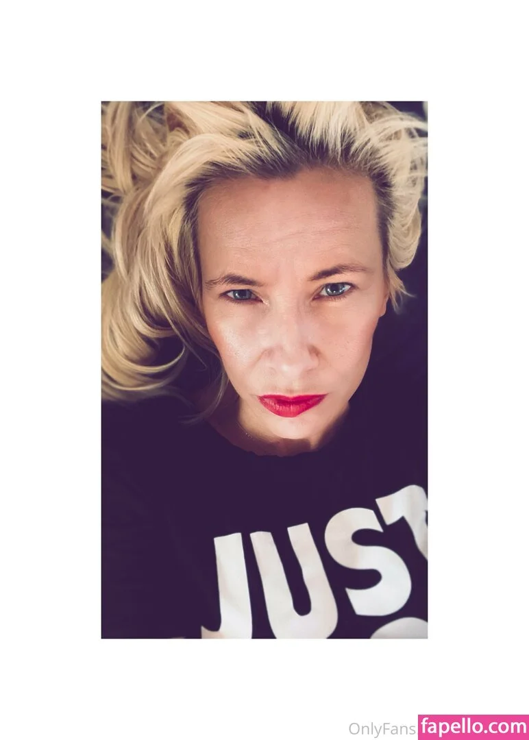 loveislove01 Onlyfans Photo Gallery 