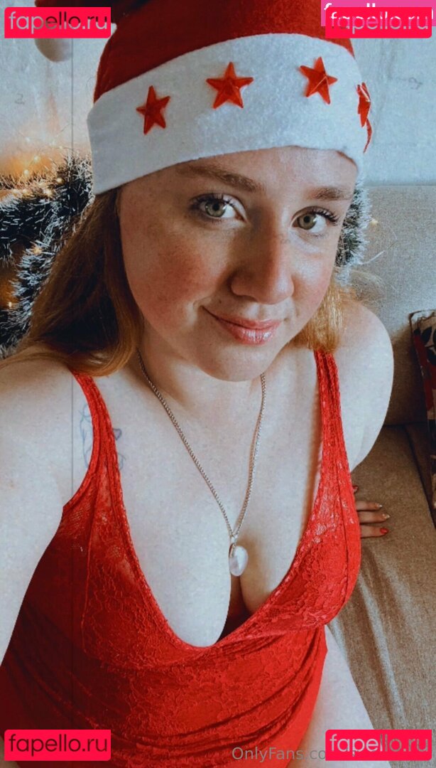 melgoddess2 / missgoddessmel Onlyfans Photo Gallery 