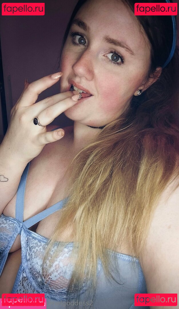 melgoddess2 / missgoddessmel Onlyfans Photo Gallery 