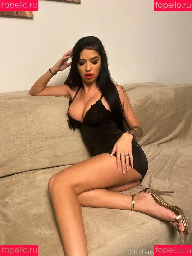 almablack Onlyfans Photo Gallery 