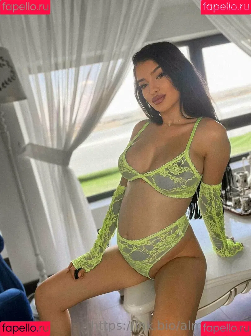 almablack Onlyfans Photo Gallery 