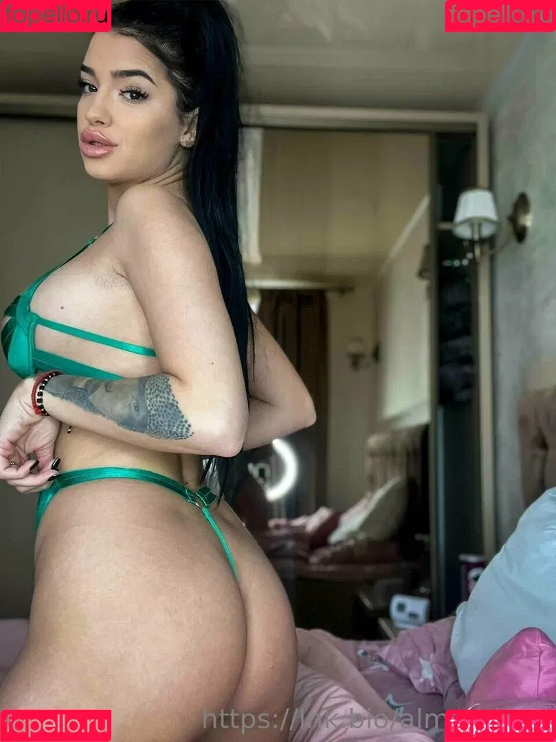 almablack Onlyfans Photo Gallery 