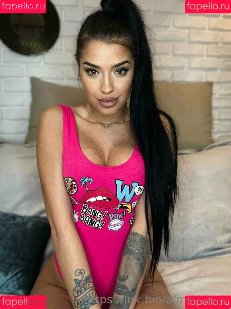 almablack Onlyfans Photo Gallery 