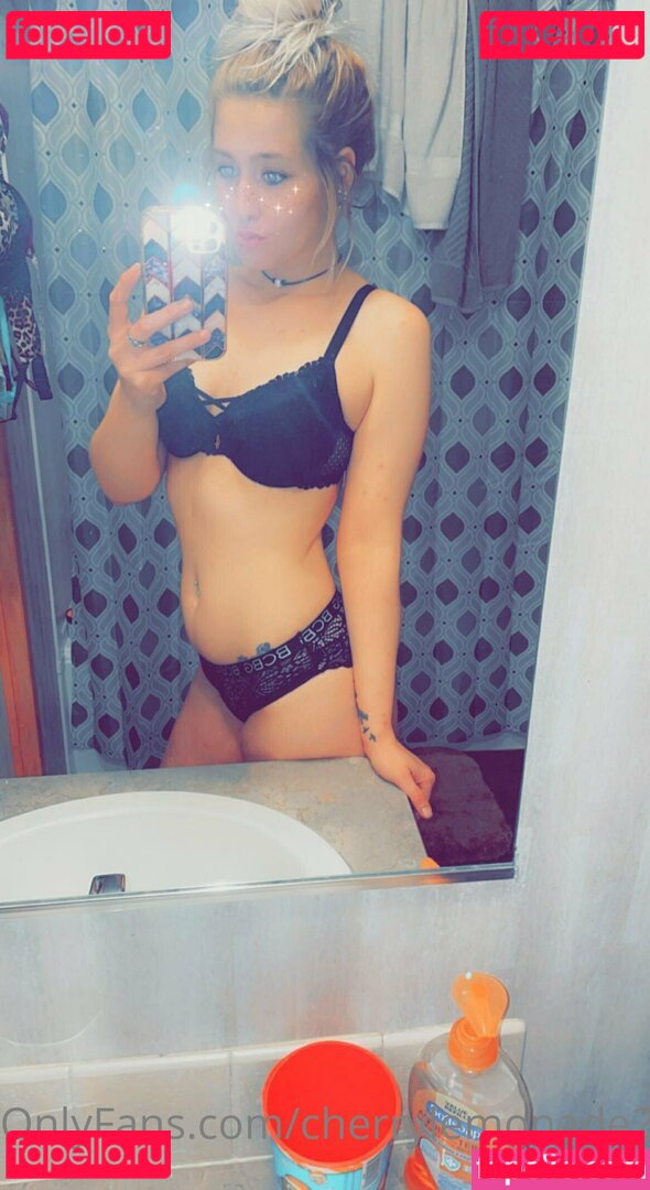 cherrylemonade22 / cherrypoplemonade Onlyfans Photo Gallery 