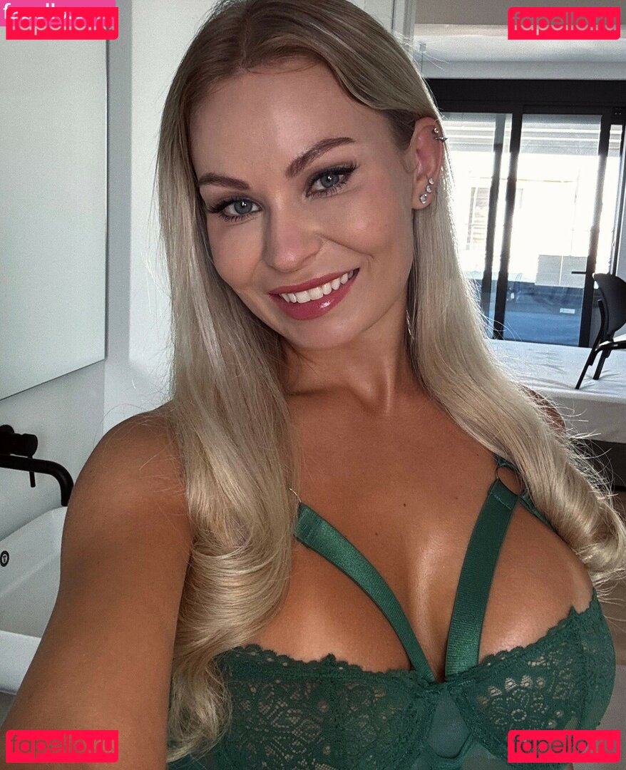 Iida Palosaari / Iidazsofia Nude Onlyfans Photo 48