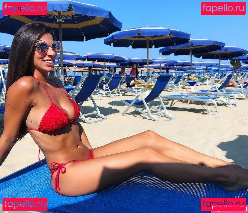 Estefy Lopez / estefanials / estefylopez_07 Onlyfans Photo Gallery 