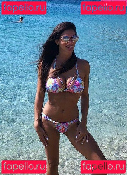 Estefy Lopez / estefanials / estefylopez_07 Onlyfans Photo Gallery 