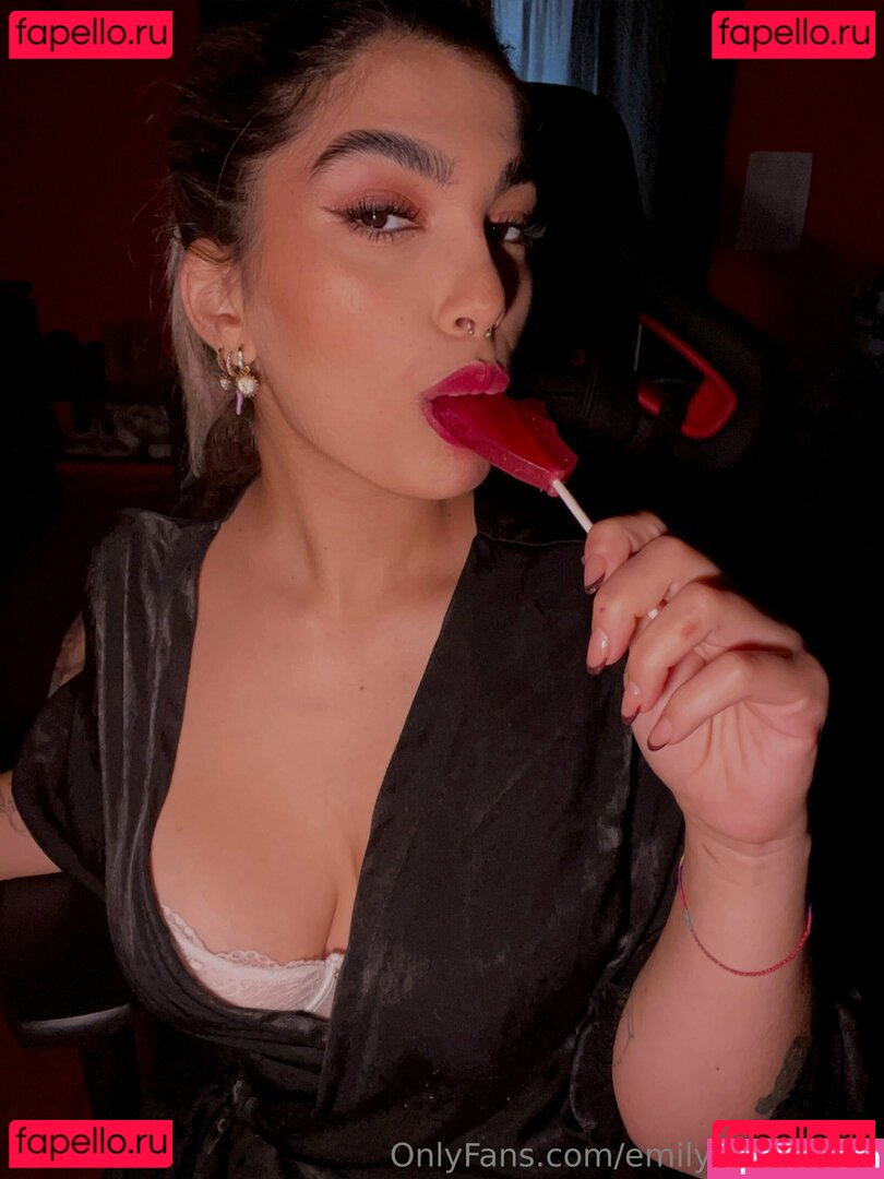 emily97sponsor Onlyfans Photo Gallery 