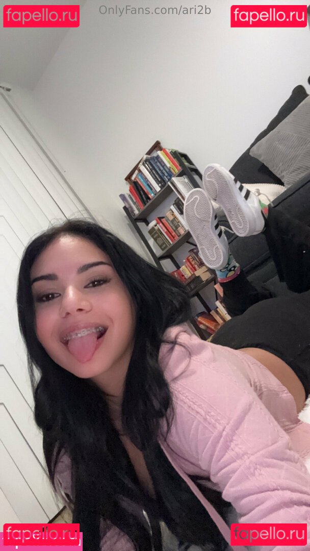 Ari2b Nude Onlyfans Photo 34