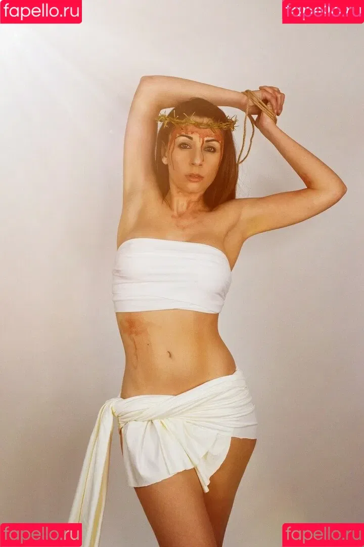 Giada Robin Onlyfans Photo Gallery 