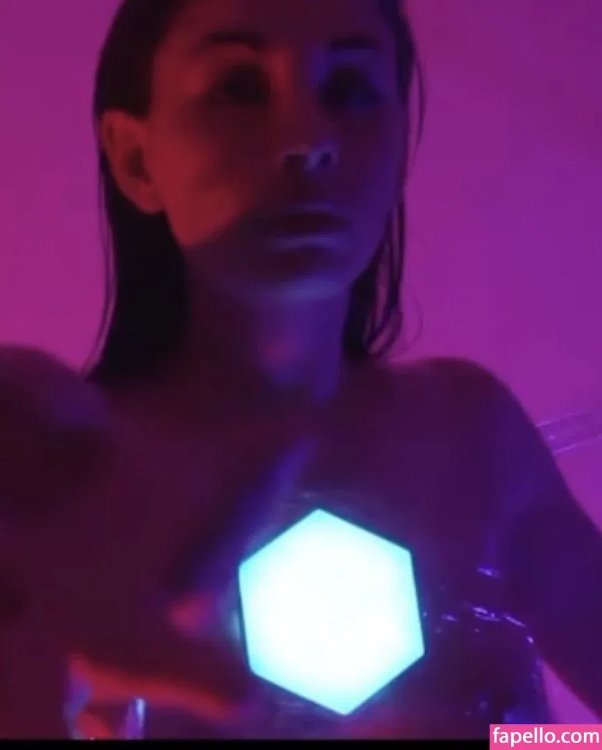 Giada Robin Onlyfans Photo Gallery 