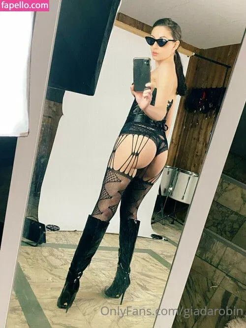 Giada Robin Onlyfans Photo Gallery 