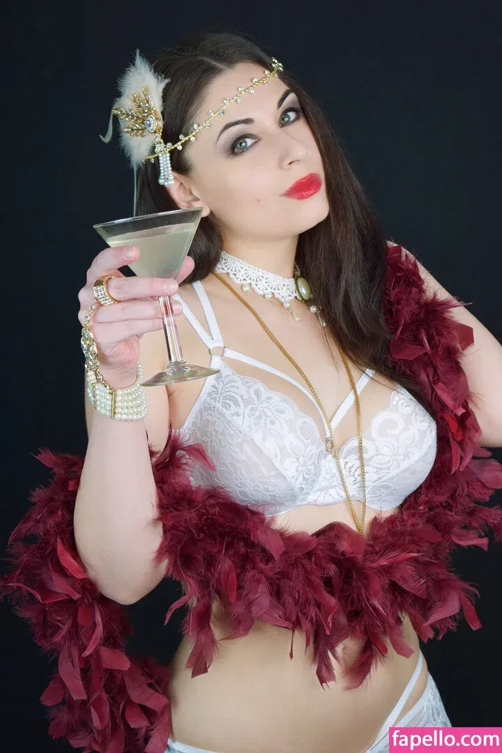 Giada Robin Onlyfans Photo Gallery 