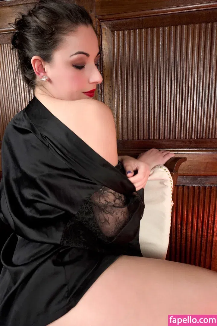 Giada Robin Onlyfans Photo Gallery 