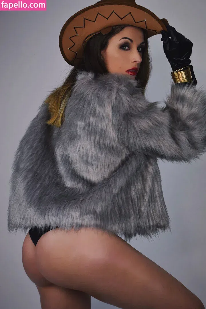 Giada Robin Onlyfans Photo Gallery 