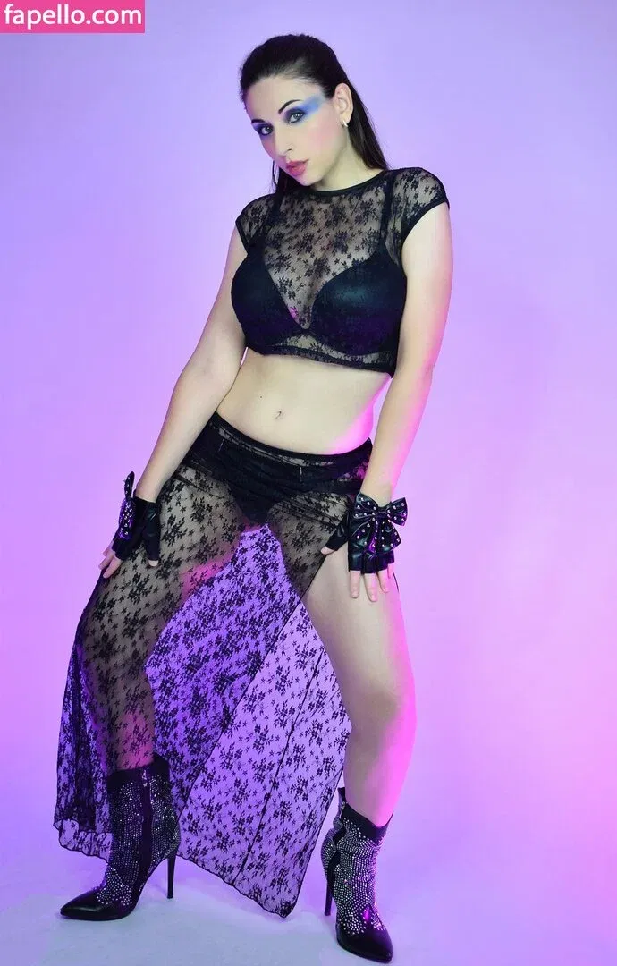 Giada Robin Onlyfans Photo Gallery 