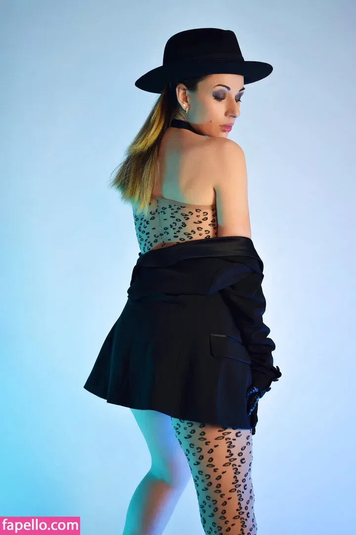 Giada Robin Onlyfans Photo Gallery 