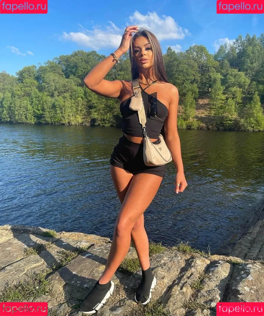 Brooke Taylor Lewis Onlyfans Photo Gallery 