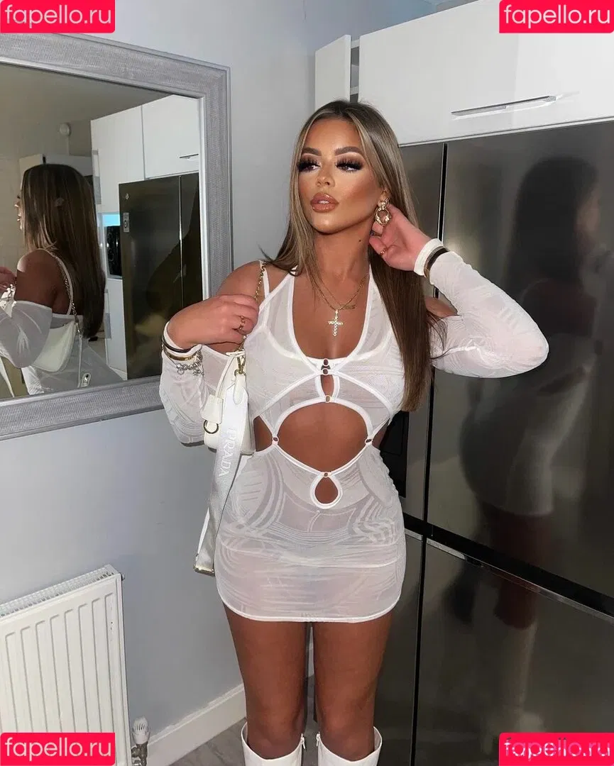 Brooke Taylor Lewis Onlyfans Photo Gallery 
