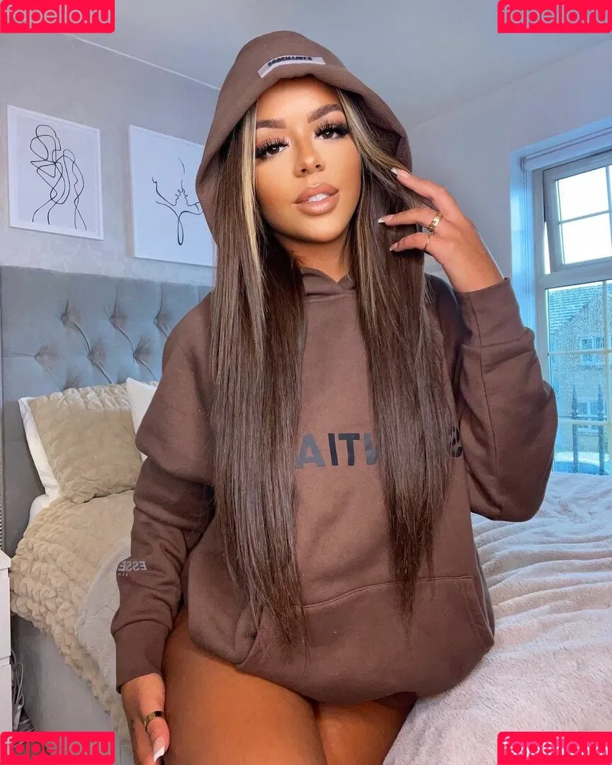 Brooke Taylor Lewis Onlyfans Photo Gallery 