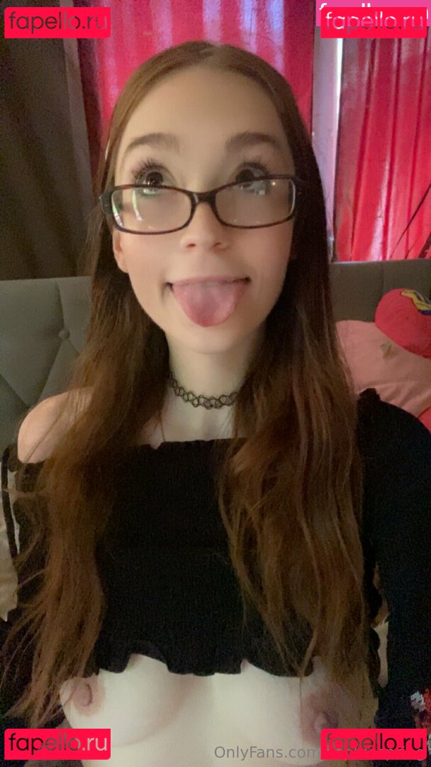 Sophiespring Nude Onlyfans Photo 6
