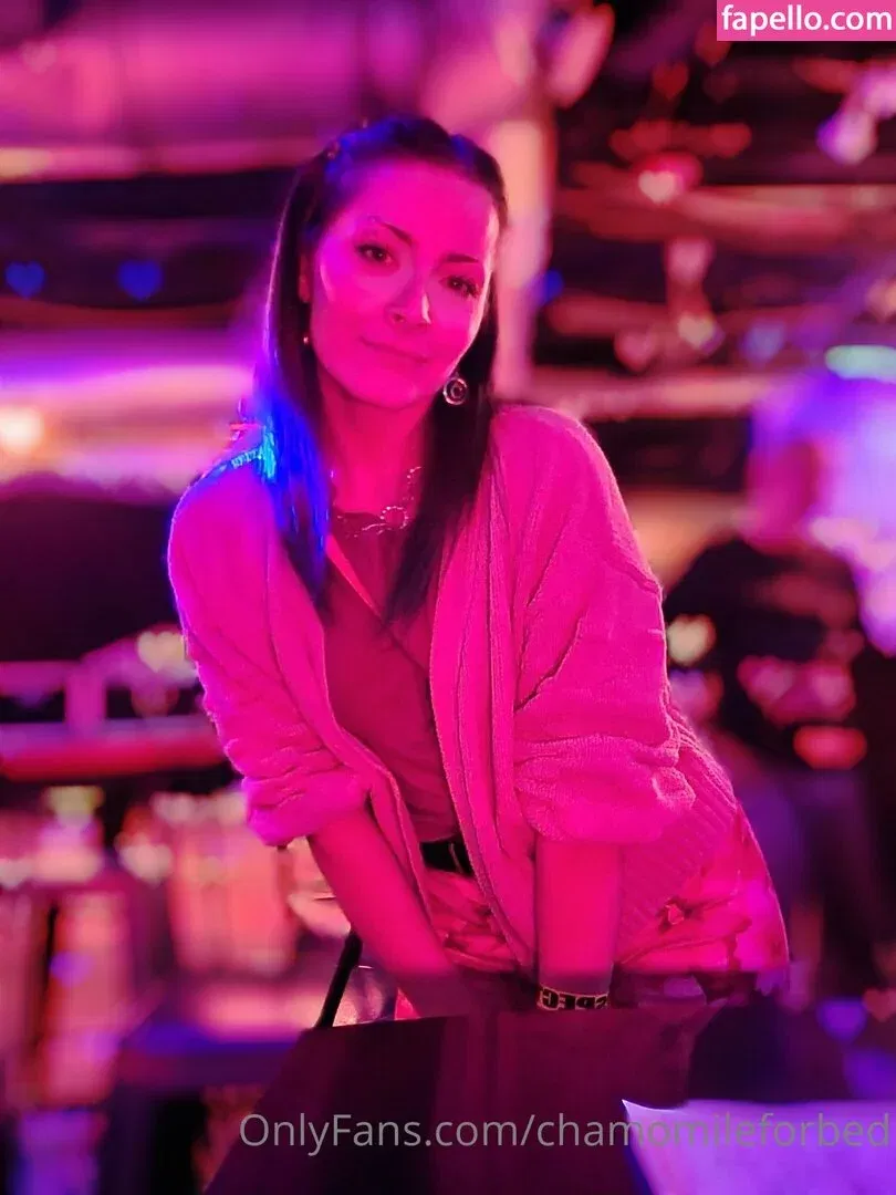 chamomileforbed Onlyfans Photo Gallery 