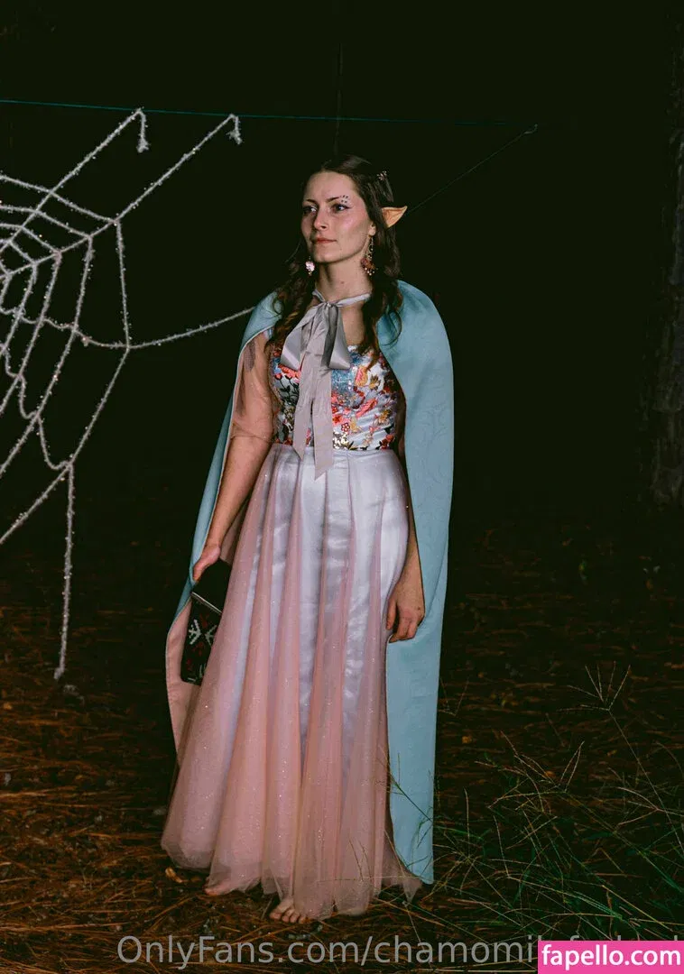 chamomileforbed Onlyfans Photo Gallery 