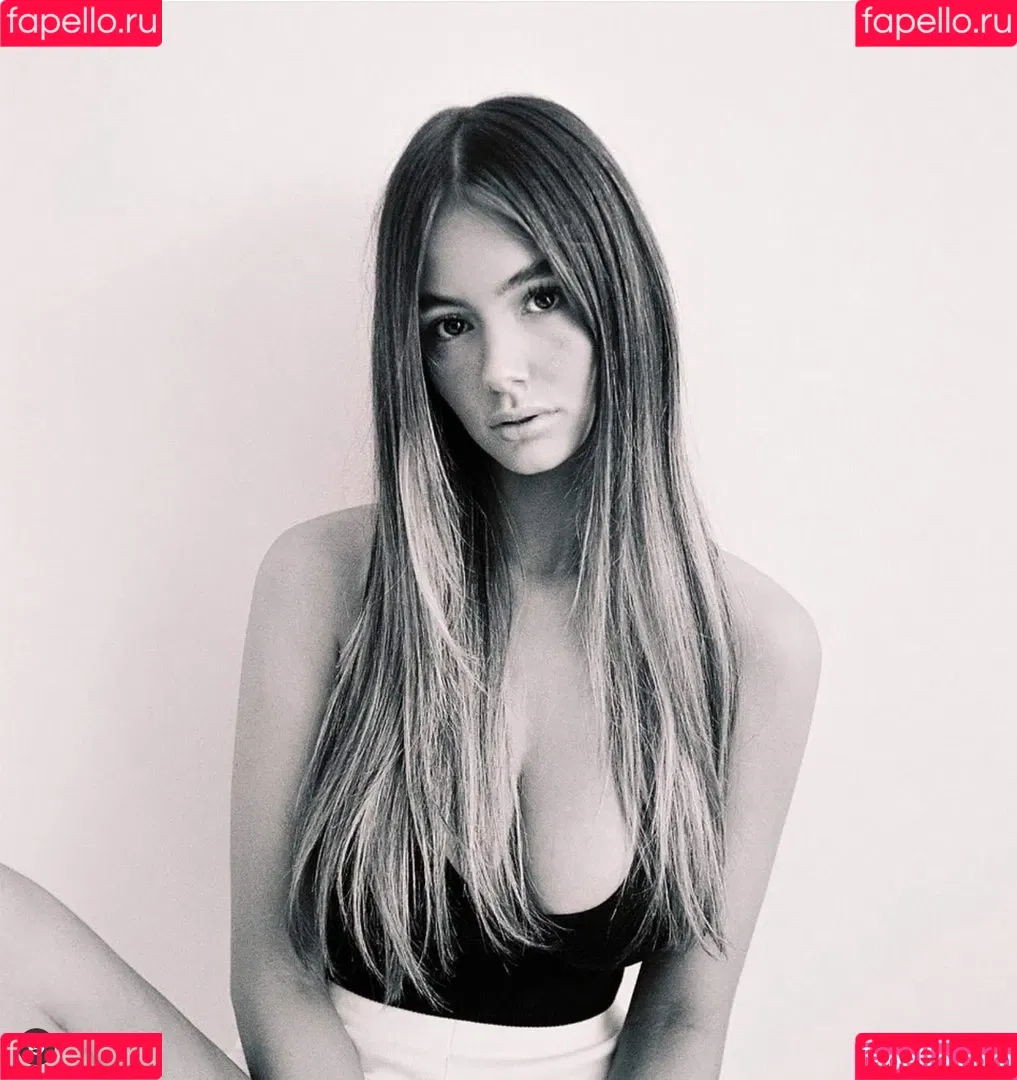 Ella Cervetto Onlyfans Photo Gallery 