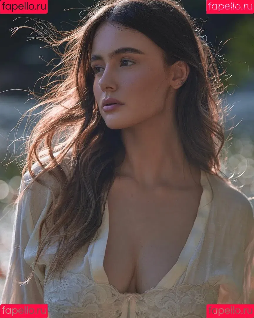 Ella Cervetto Onlyfans Photo Gallery 