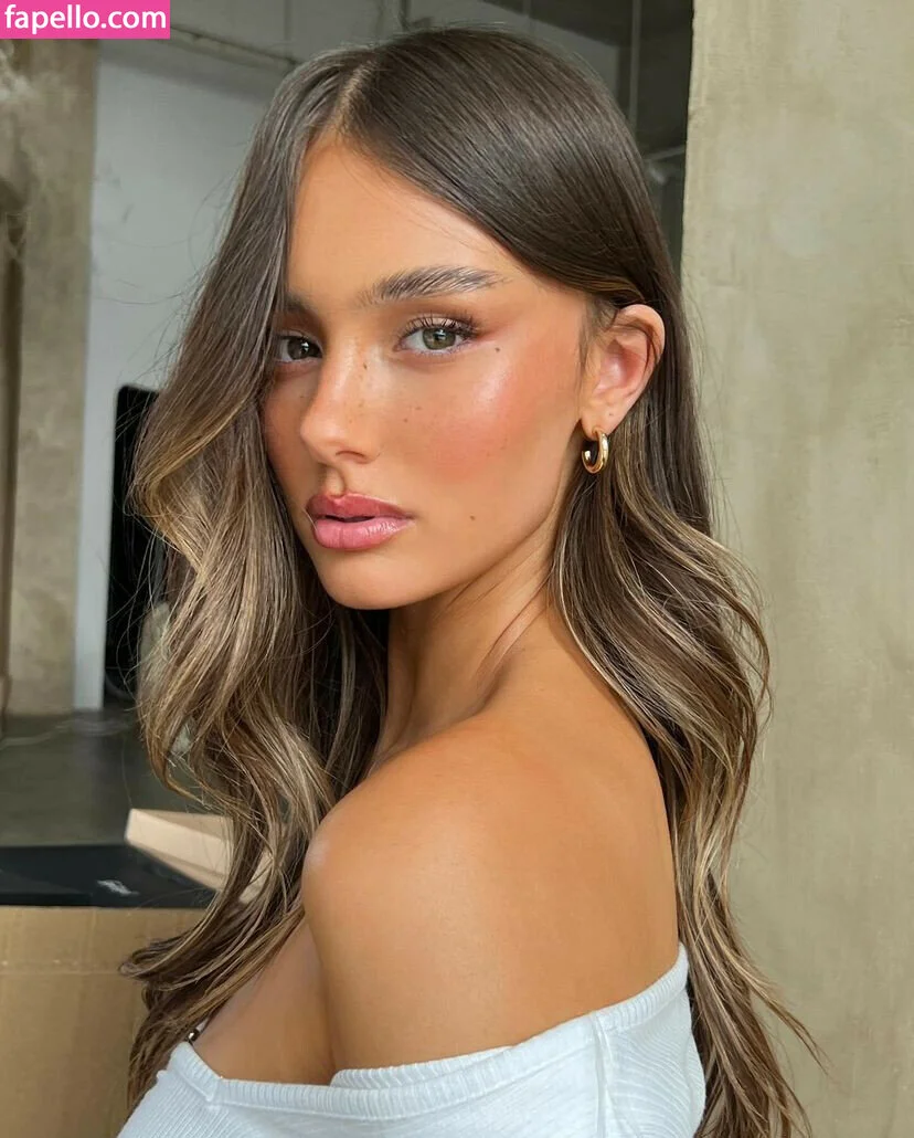 Ella Cervetto Onlyfans Photo Gallery 