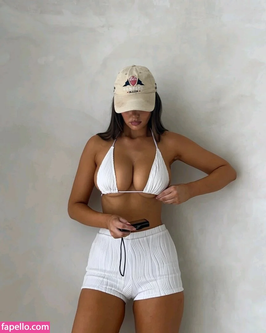 Ella Cervetto Onlyfans Photo Gallery 