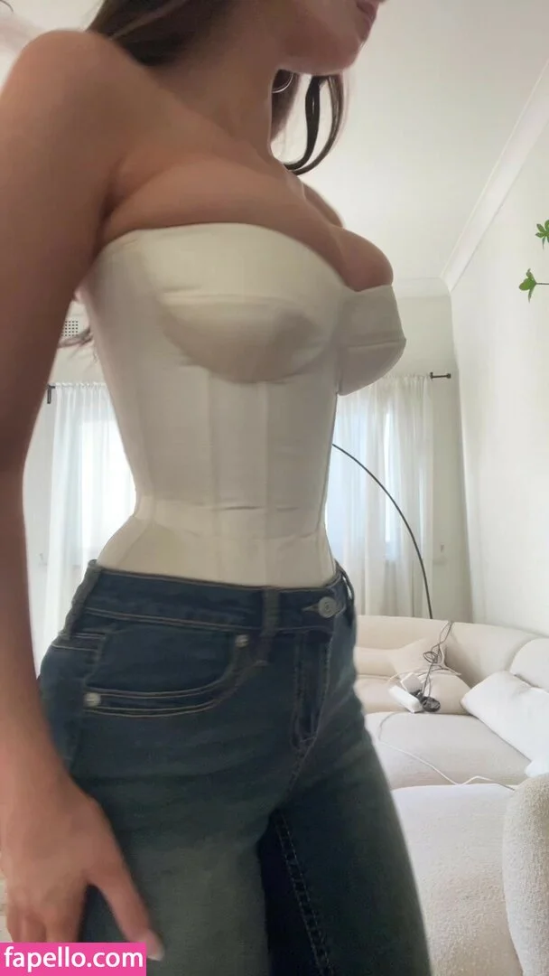 Ella Cervetto Onlyfans Photo Gallery 