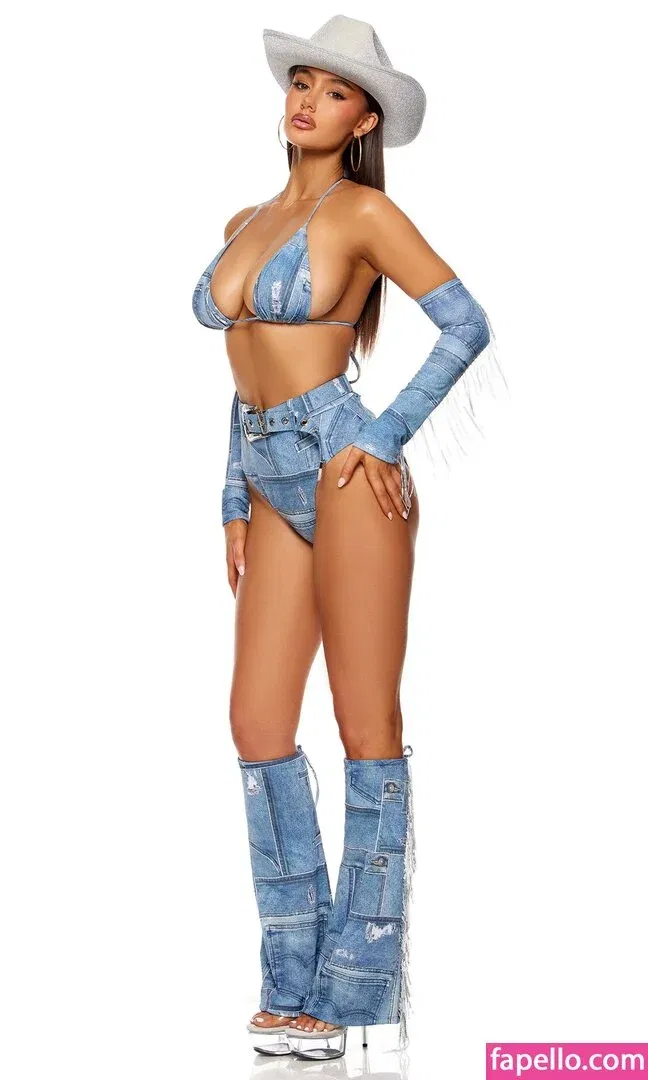 Ella Cervetto Onlyfans Photo Gallery 