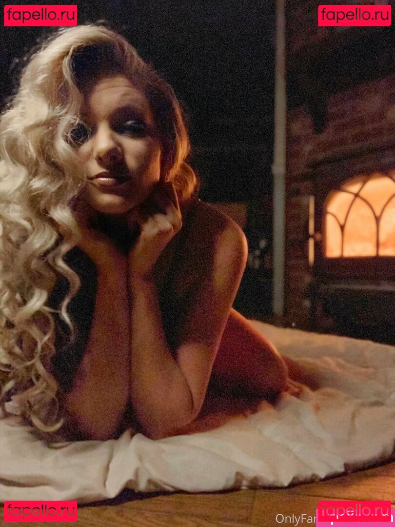 ehill76 / elizabethhill Onlyfans Photo Gallery 