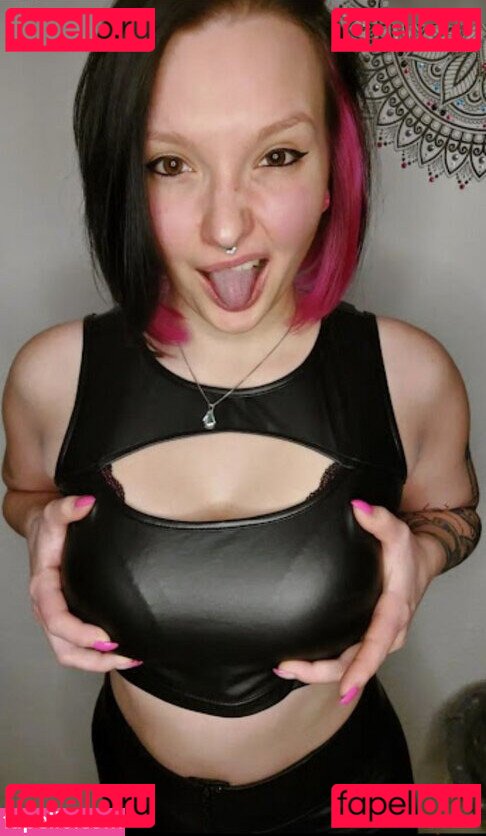 MrsPinky93 / mrs_pinky_93 Onlyfans Photo Gallery 