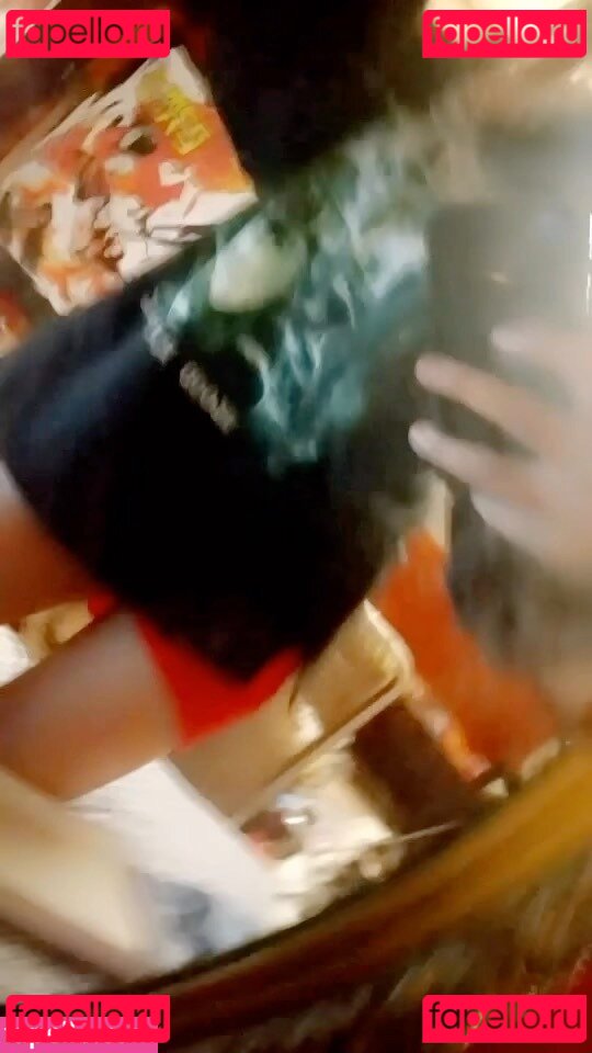 Twintailtsundere / tsunderetwintails Onlyfans Photo Gallery 