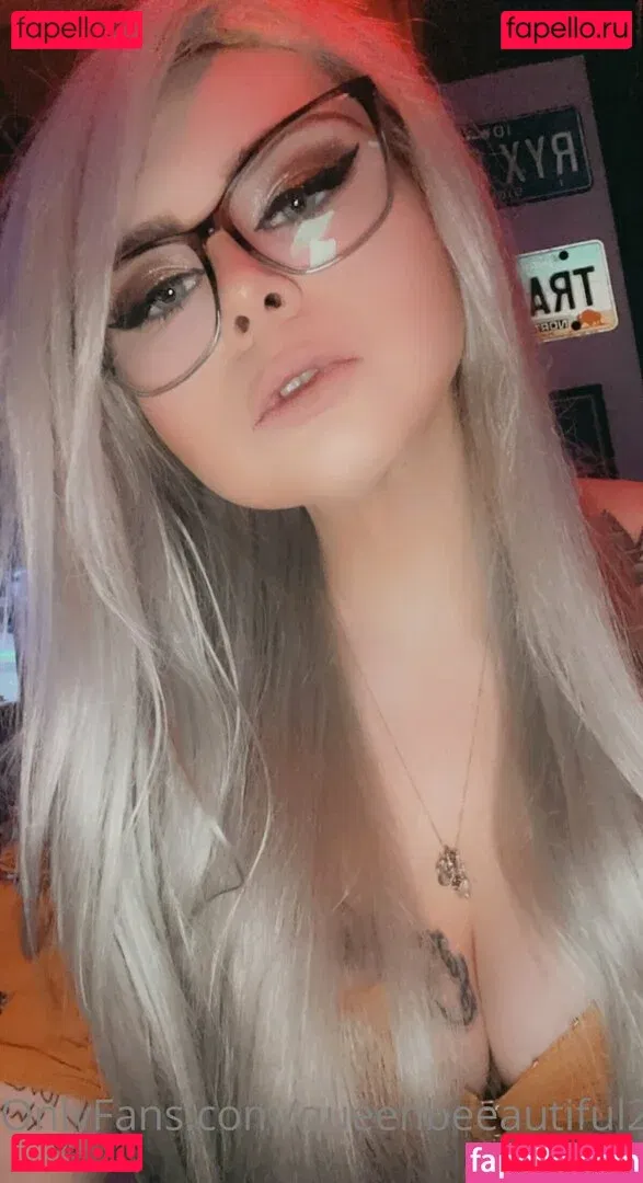 queenbeeautiful2021 Onlyfans Photo Gallery 