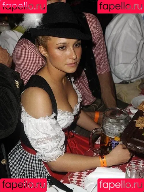 Hayden Panettiere Onlyfans Photo Gallery 