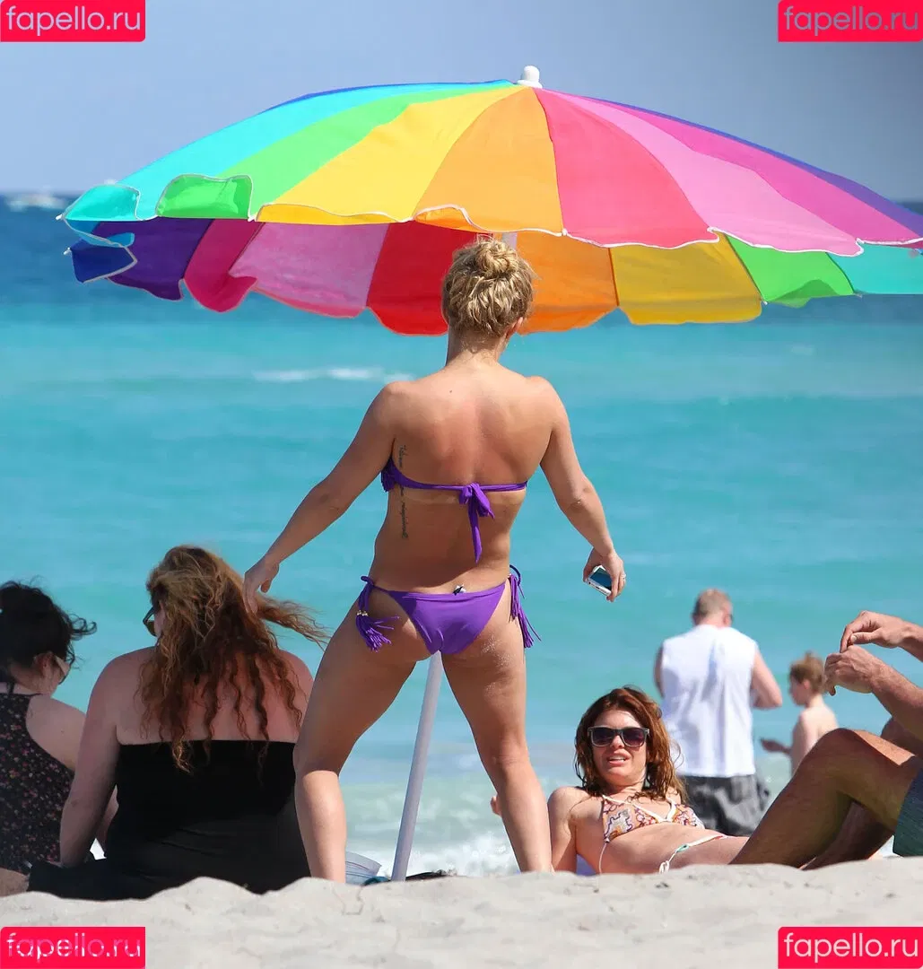 Hayden Panettiere Onlyfans Photo Gallery 
