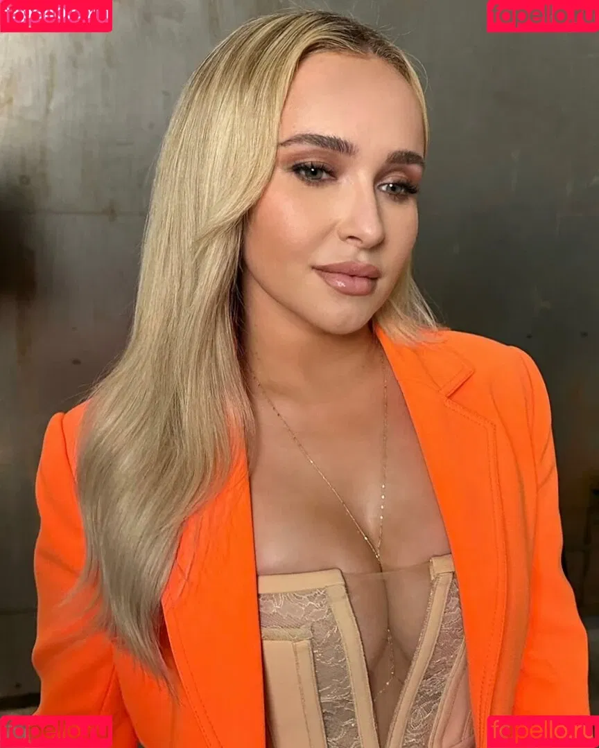 Hayden Panettiere Onlyfans Photo Gallery 
