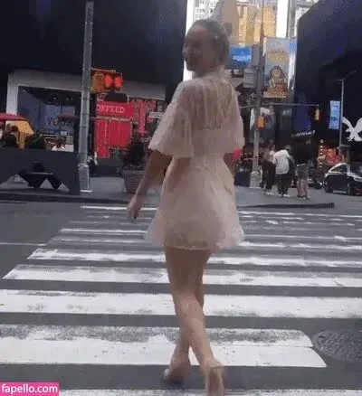 Hayden Panettiere Onlyfans Photo Gallery 