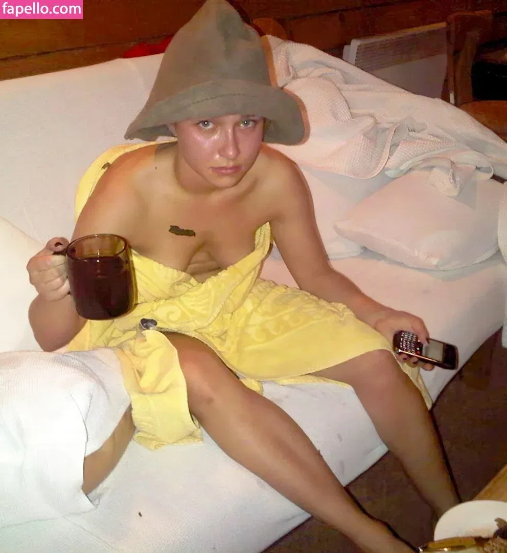 Hayden Panettiere Onlyfans Photo Gallery 