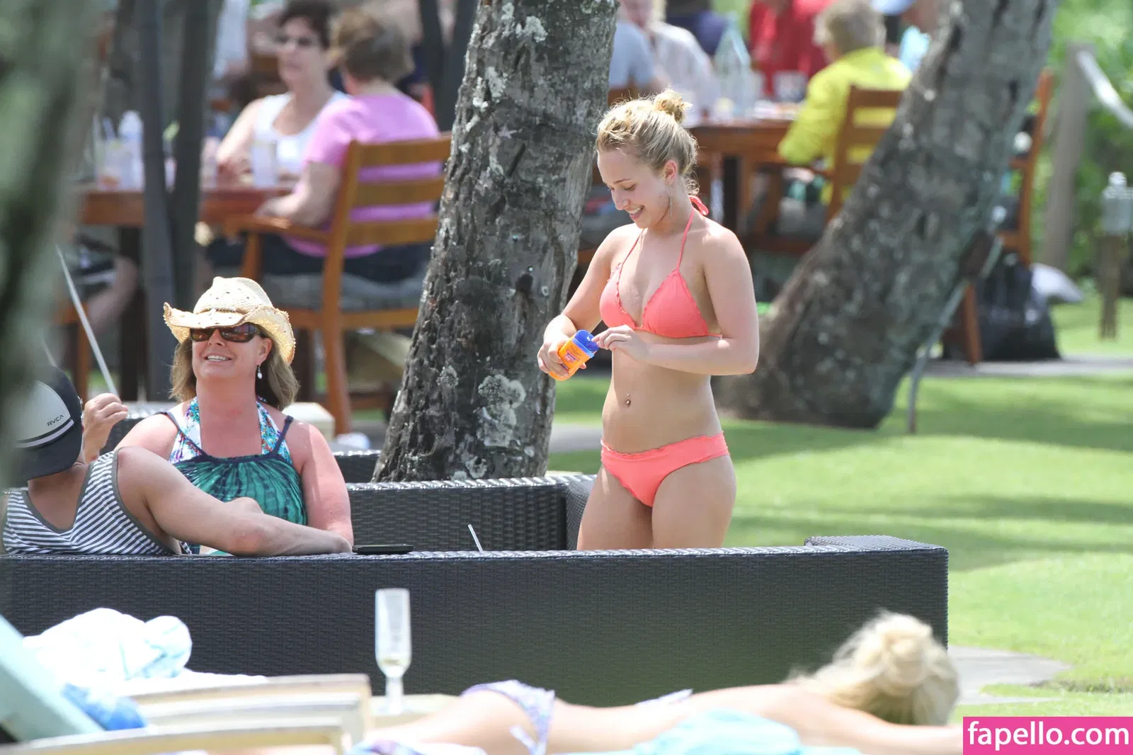 Hayden Panettiere Onlyfans Photo Gallery 