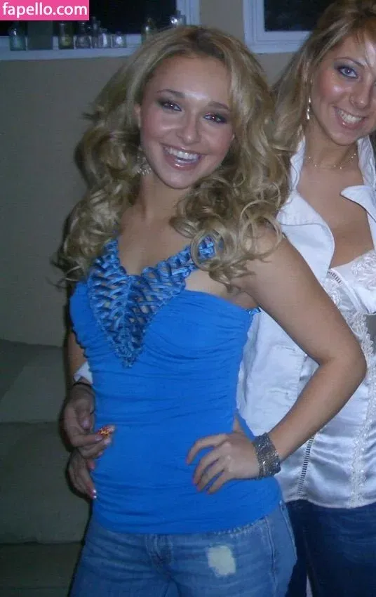 Hayden Panettiere Onlyfans Photo Gallery 