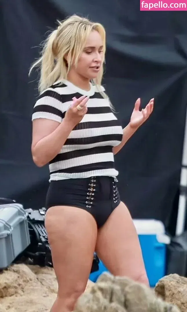 Hayden Panettiere Onlyfans Photo Gallery 